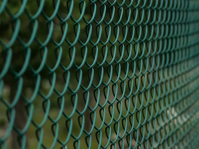 Siatka ogrodzeniowa - idealne rozwiązanie dla Twojej działki
